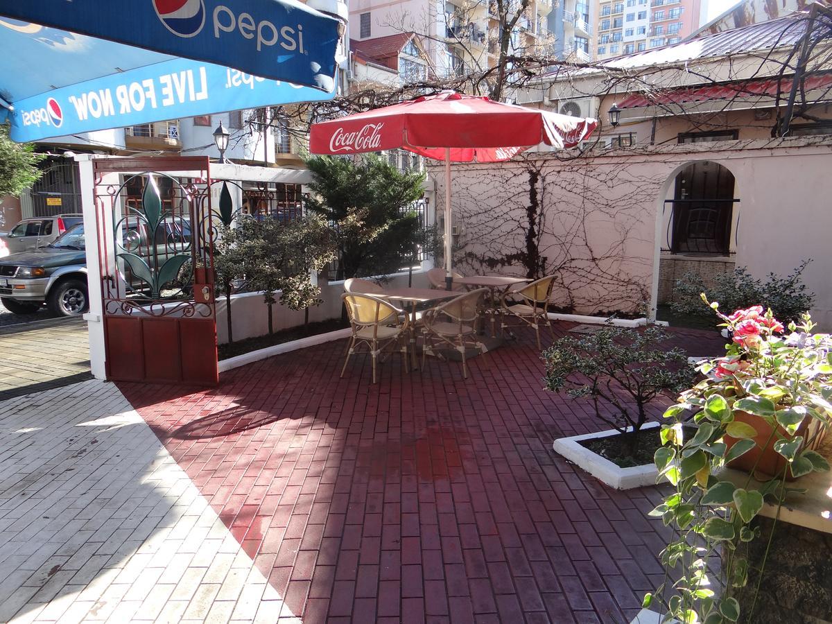 Hotel Light House Batumi Exterior foto